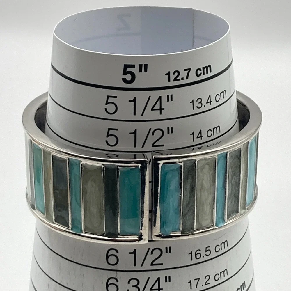 Women's Watch Silver Tone 23mm Cuff Enamel Swirl Blue Beach New Battery 6.25